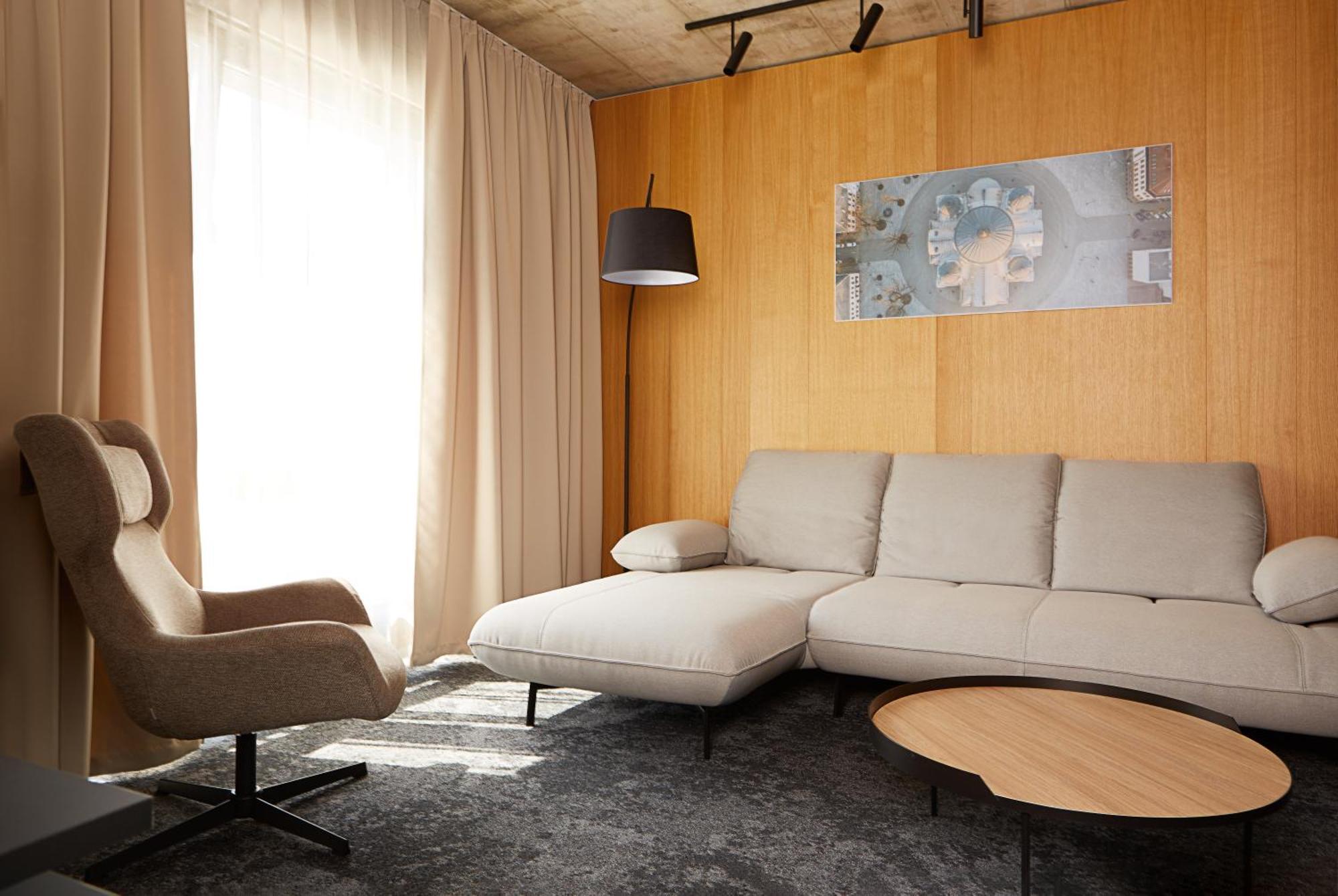 Air Hotel Karmelava Luaran gambar